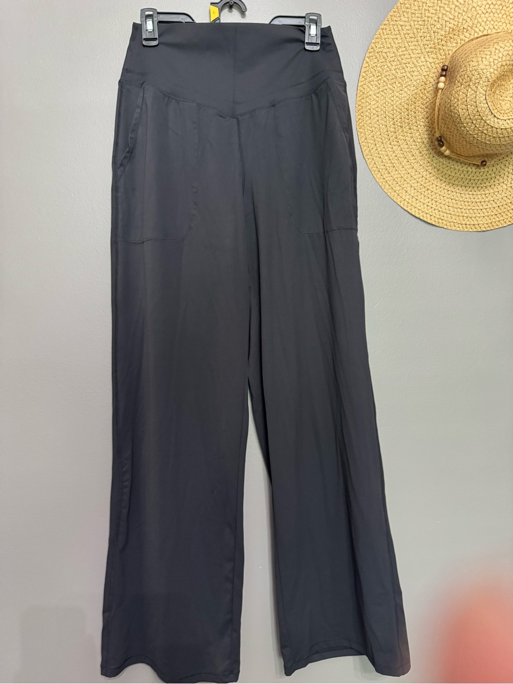 Halara sz M Wide Leg Black Women's Pants - Sleek High Waist